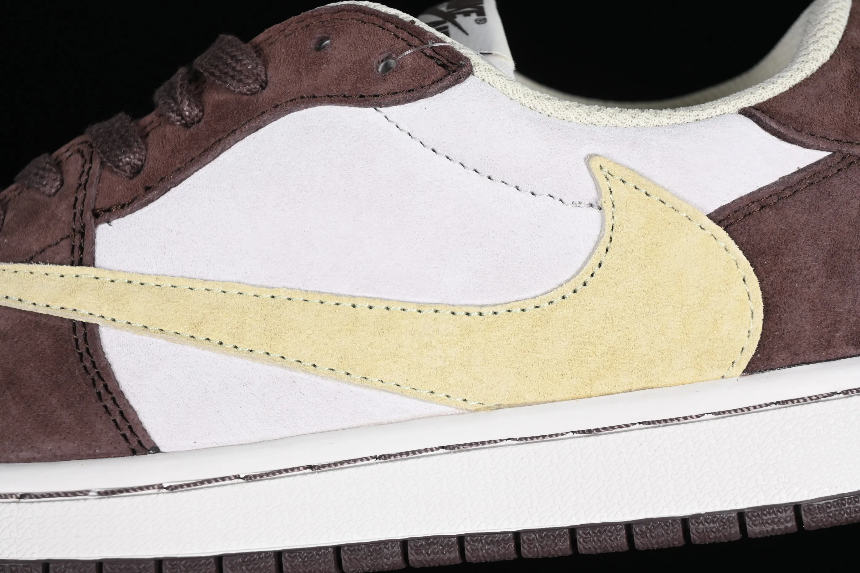 All Categories Air Jordan Jordan Series Basketball Shoes Air Jordan 1 Low Travis Scott x Air Jordan 1 Low OG AJ1 Joe 1 Reversed Overhook Joint Style Casual Sports Basketball Shoes DM7866-810